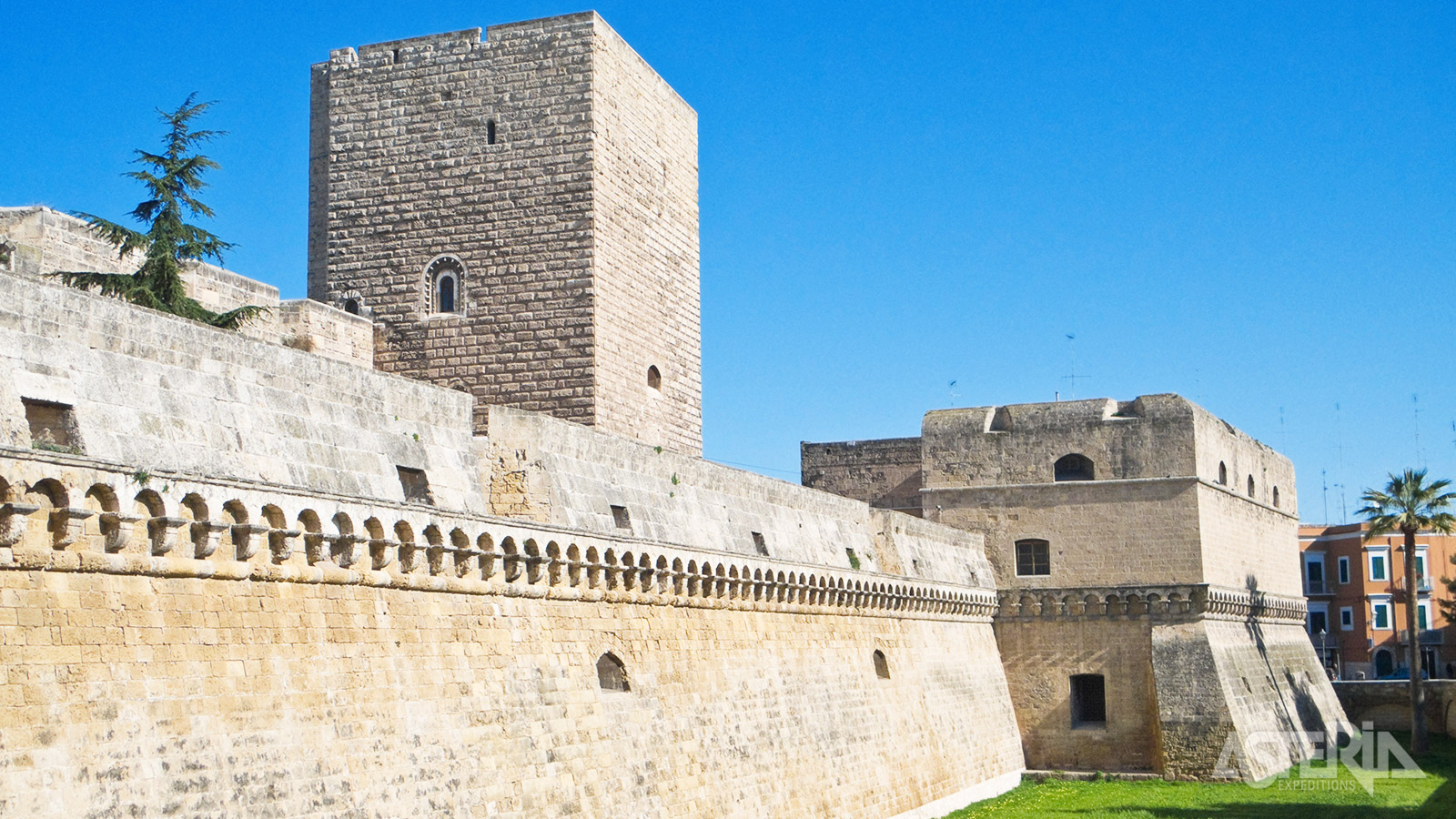 Het Castello Normanno-Svevo in Bari is één van de meest indrukwekkende middeleeuwse kastelen van de regio