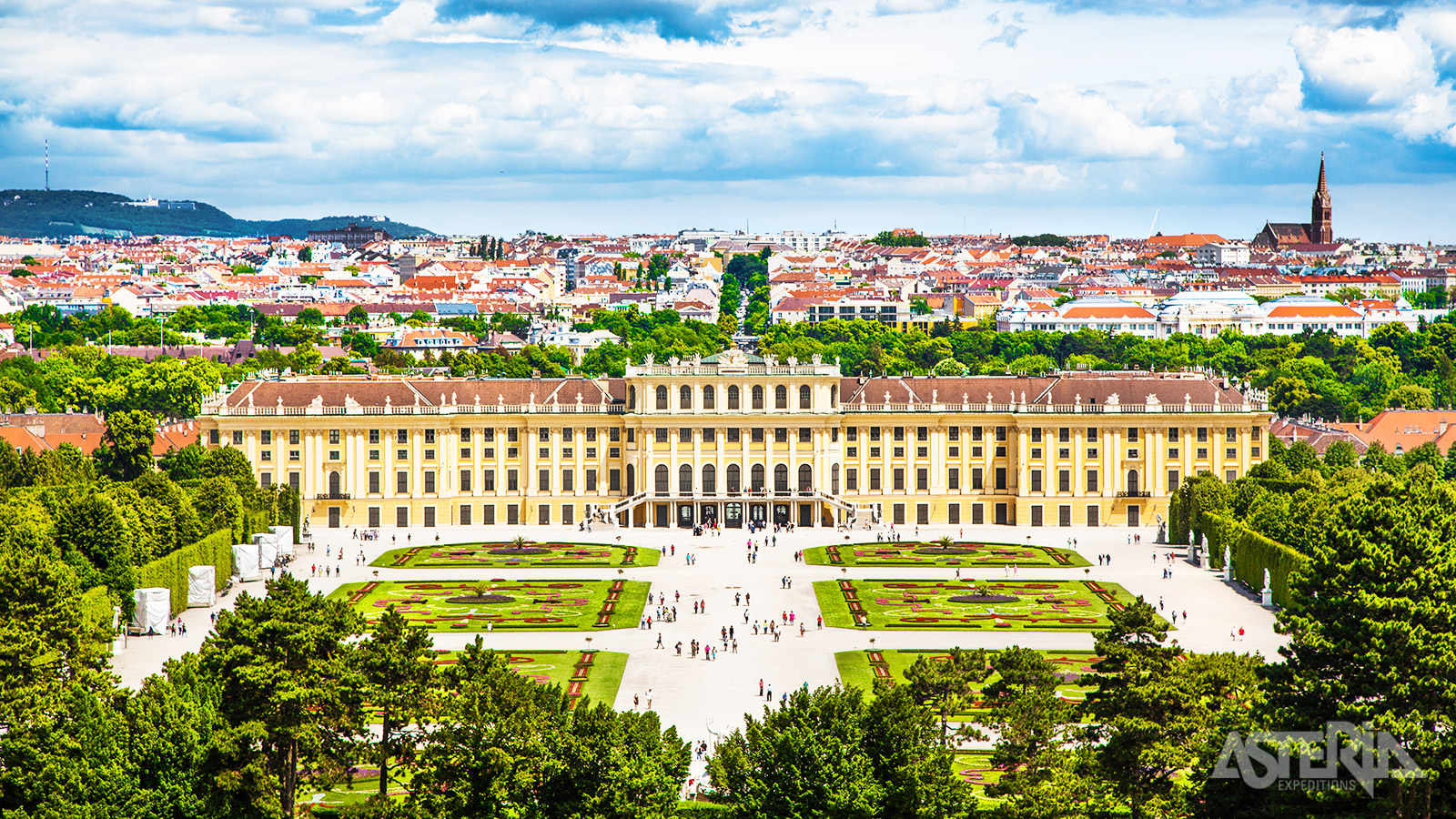 Eén van de pareltjes van Wenen: het kasteel van Schönbrunn, zomerverblijf van de keizerlijke families