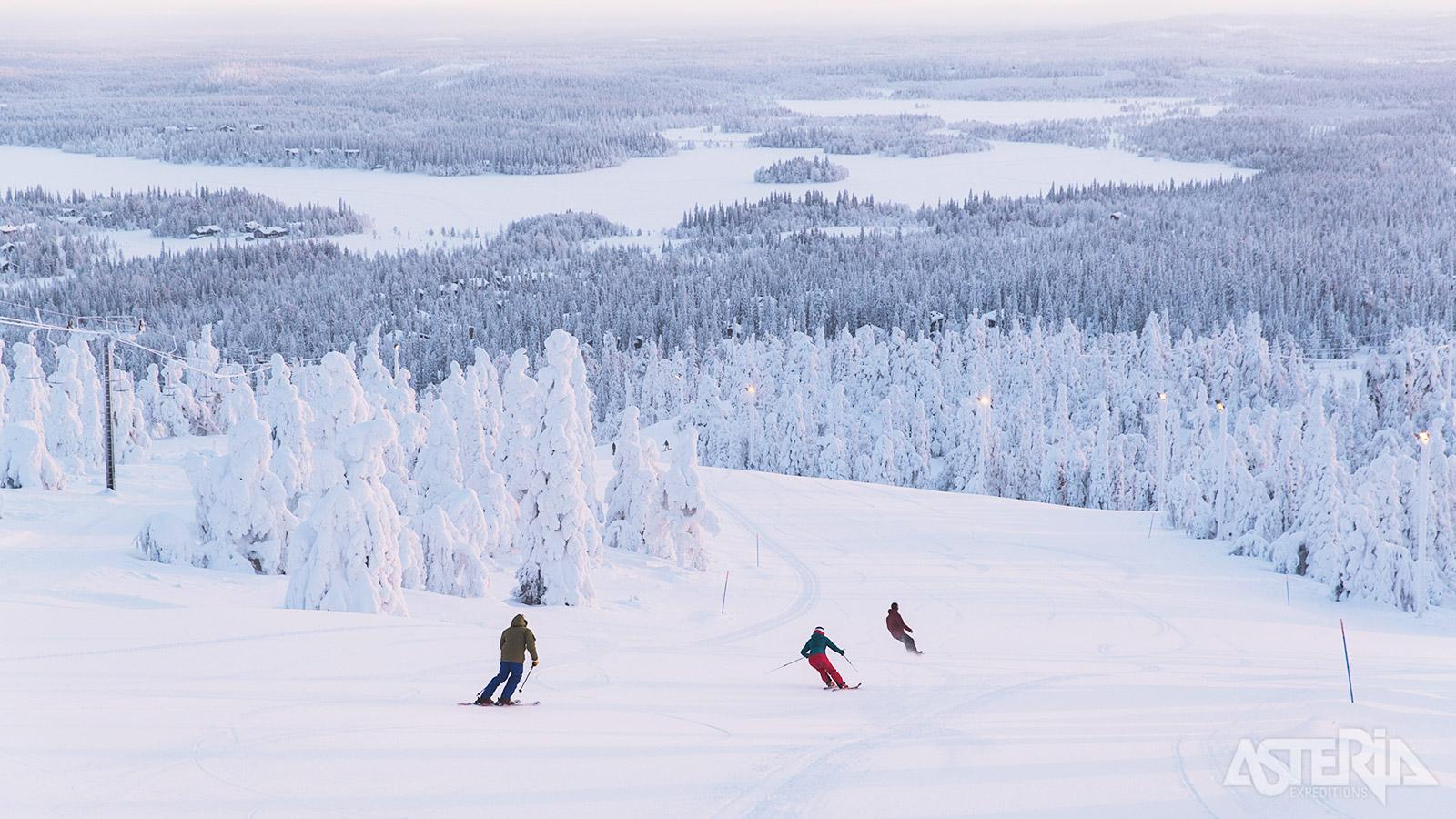 Je verblijft in het skidorpje Ruka in één van de betere skigebieden van Fins Lapland