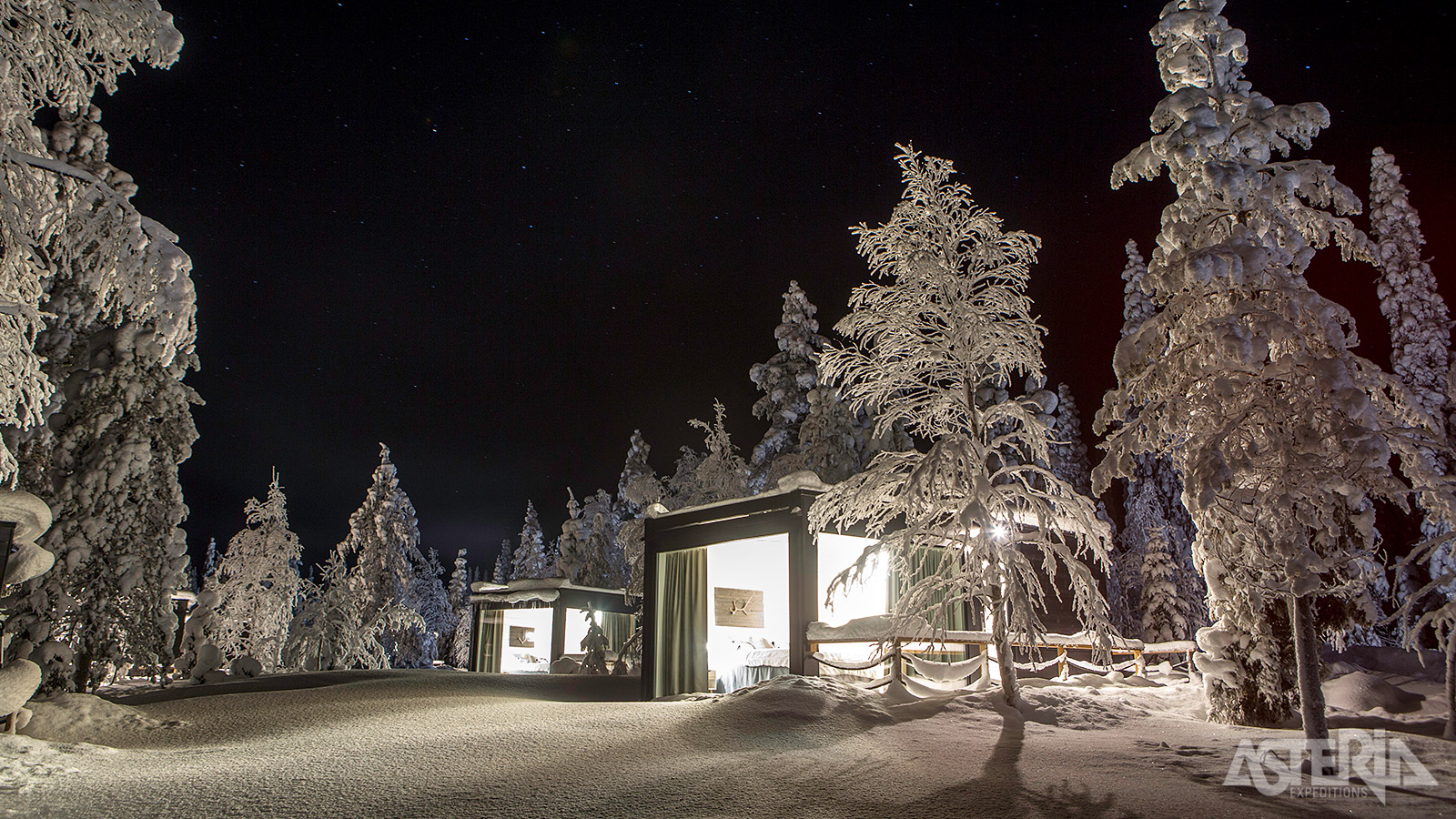 Het Ruka Glass Village complex bestaat in totaal uit 10 afzonderlijke villa’s