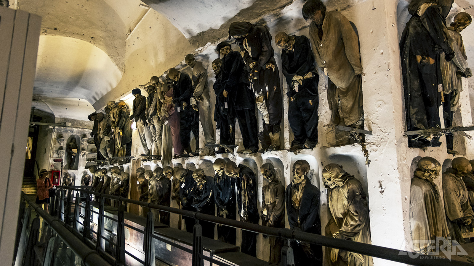 In de catacomben van het Kapucijnenklooster bevinden zich 8.000 lichamen netjes gerangschikt op sociale status, beroep en geslacht