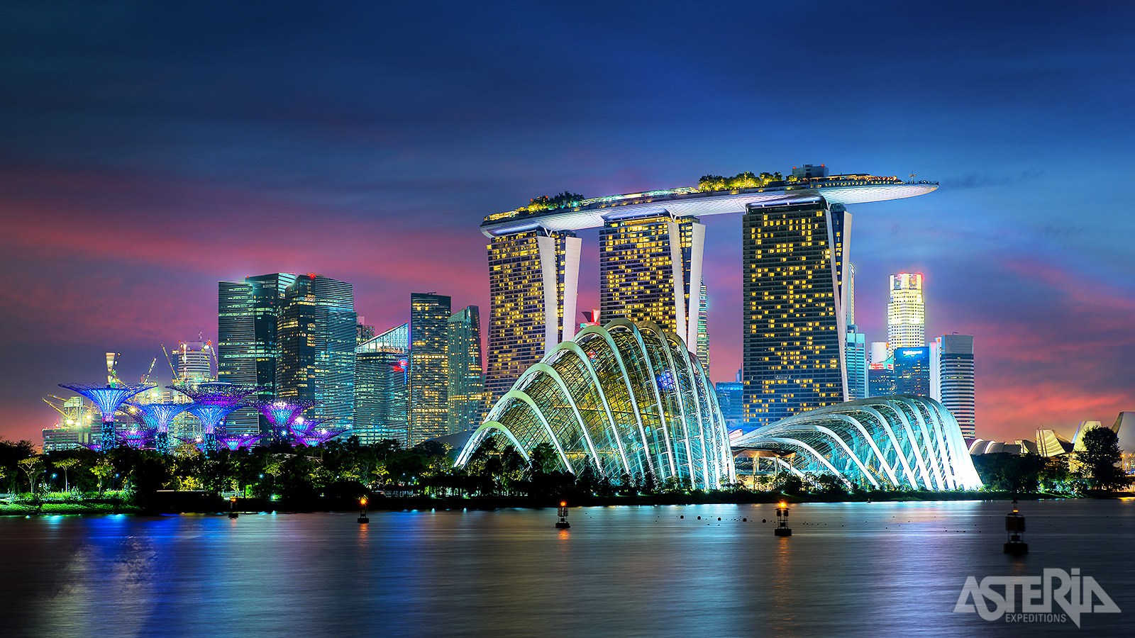 Welkom in Singapore, een bloeiende stadstaat met hypermoderne wolkenkrabbers