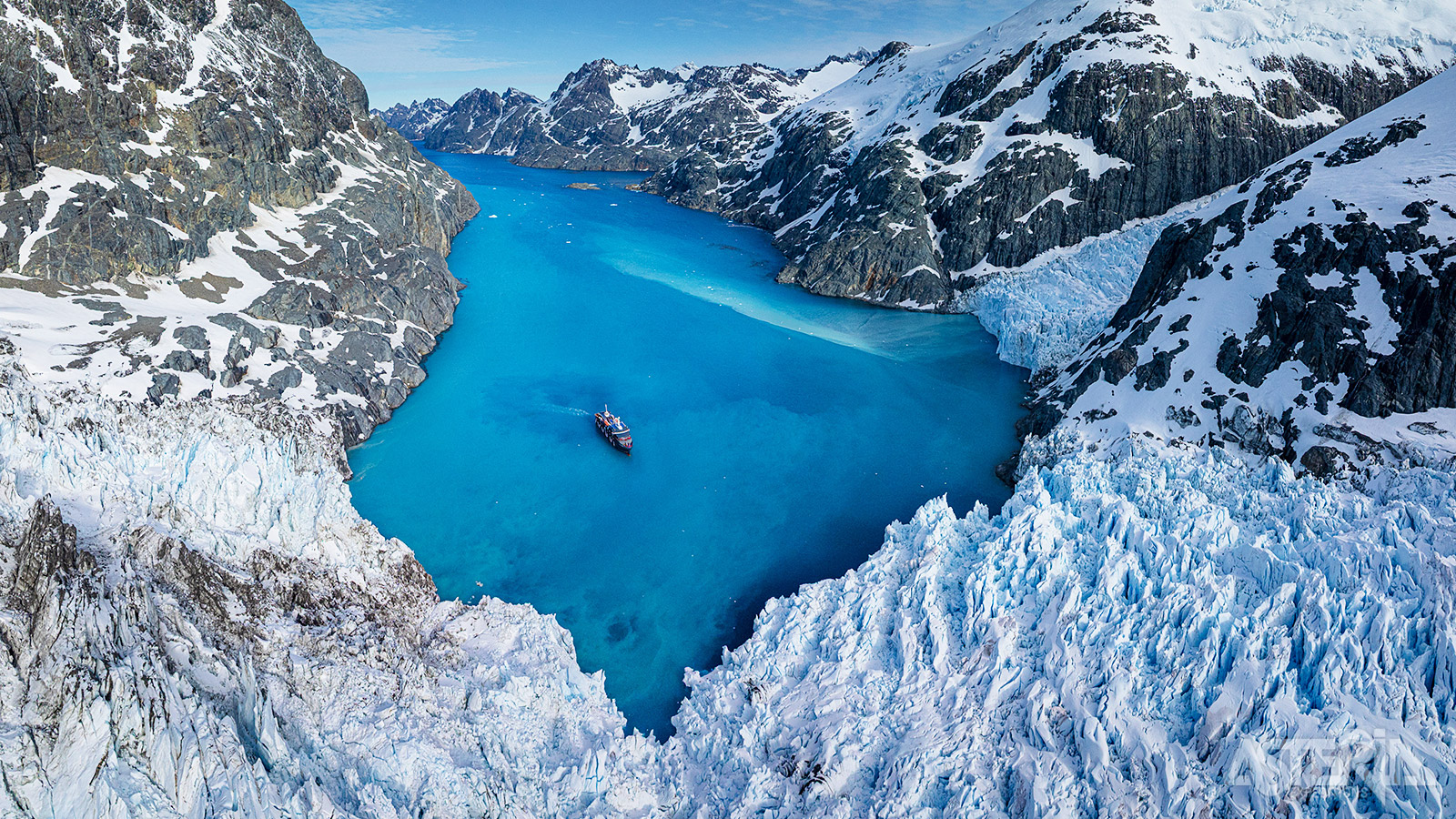 Drygalski Fjord, een grote, diepe fjord aan de zuidoostkust van South Georgia