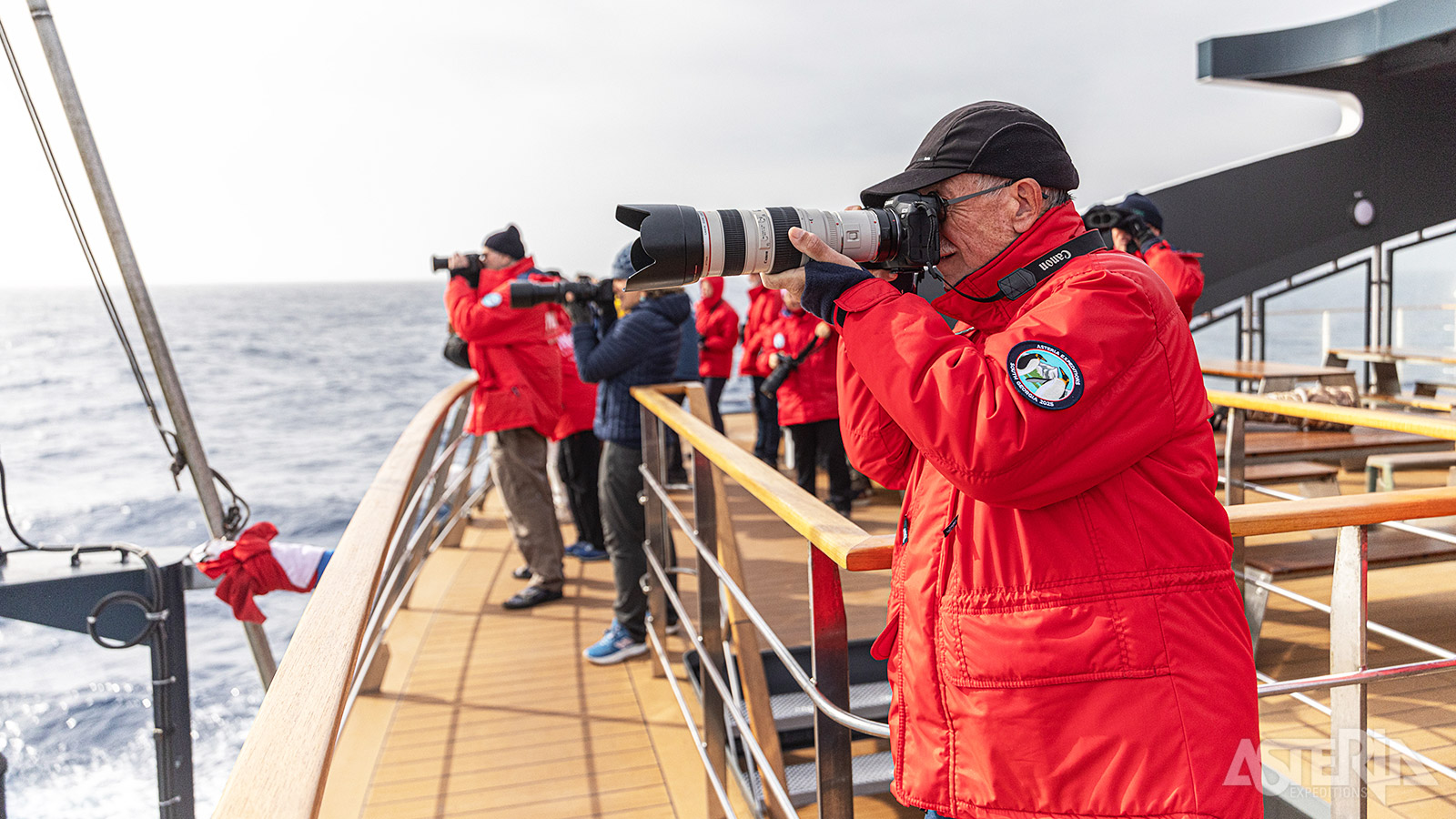 Natuurfotografie vanaf het dek tijdens een expeditiecruise is een unieke ervaring