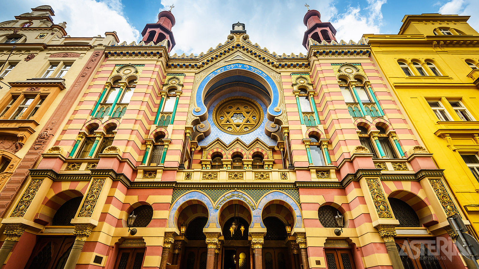 Josefov is de historische Joodse wijk van Praag, rijk aan cultureel erfgoed met goed bewaarde synagogen