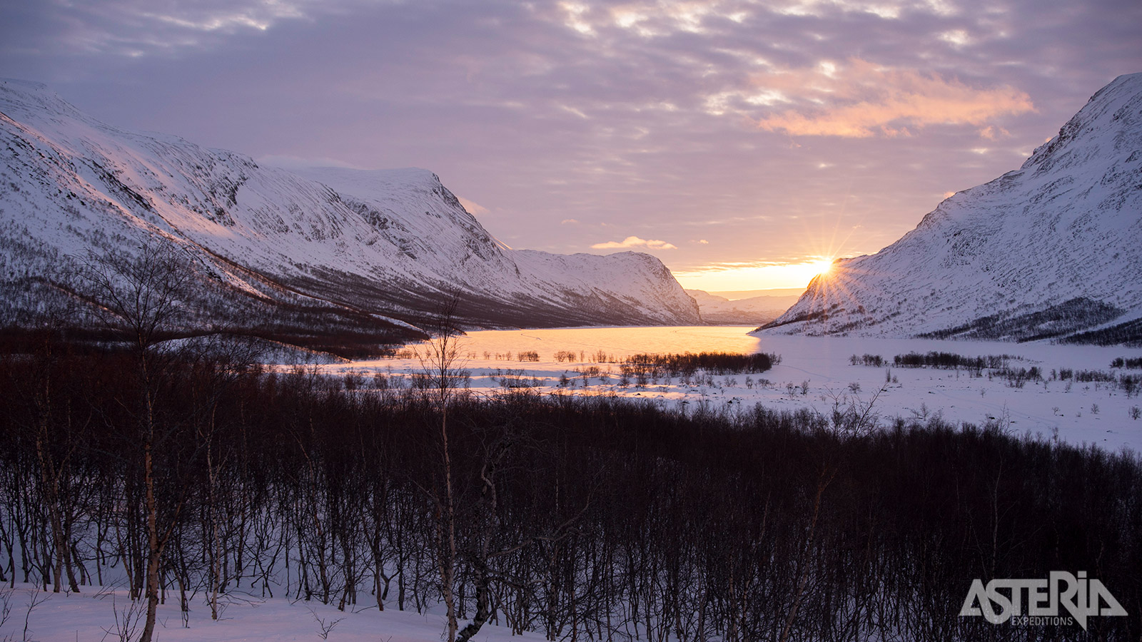 Je verkent de prachtige omgeving rond Kiruna en de vallei van de Torne