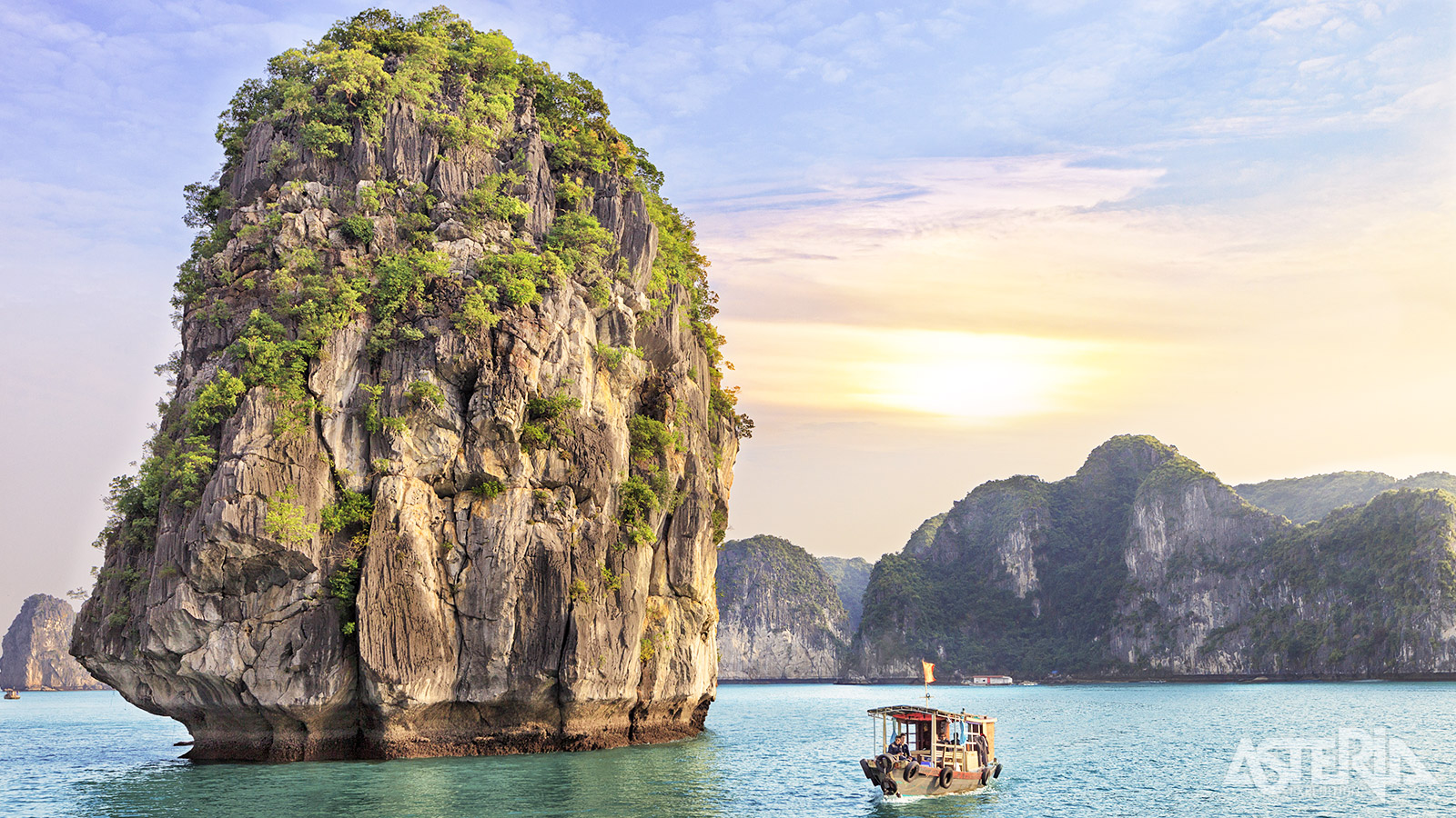 Halong Bay is ongetwijfeld één van de mooiste waterlandschappen ter wereld