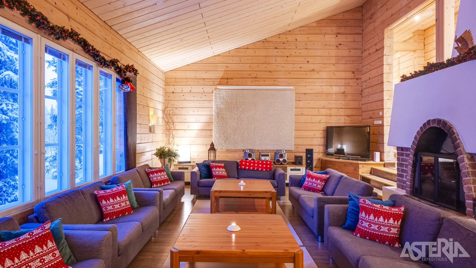 De gezellige lodge is voorzien van alle comfort en biedt plaats aan 22 personen maximum