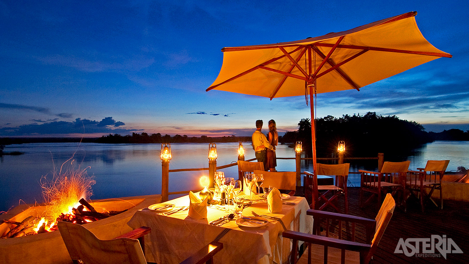 Logeer in de Sussi & Chuma Lodge met een adembenemend zicht op de Zambezi-rivier