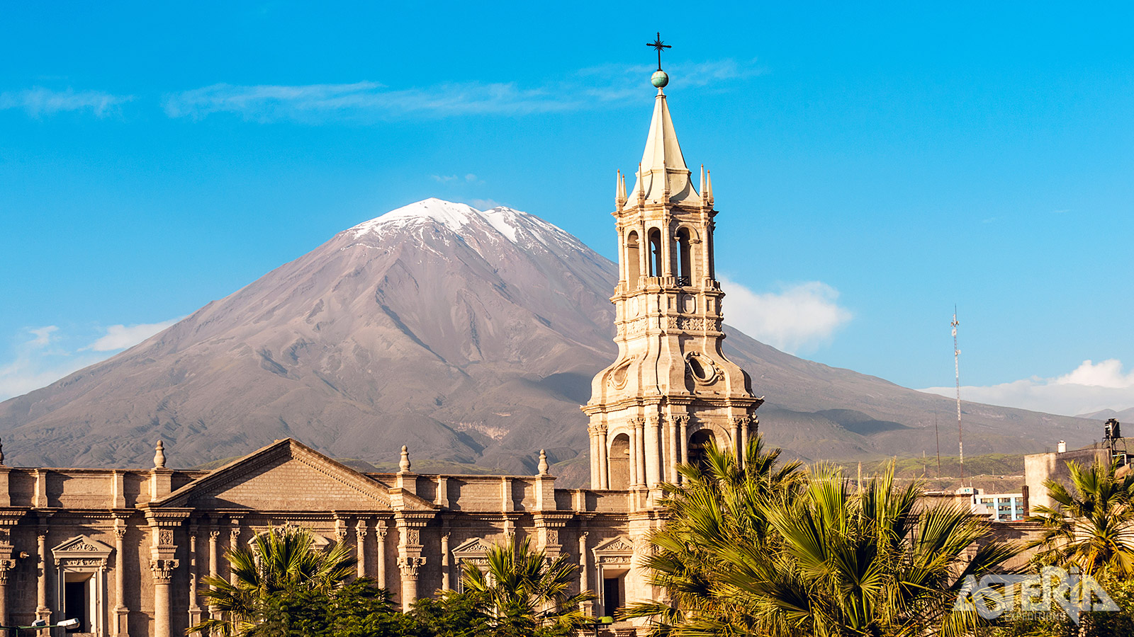 El Misti torent boven Arequipa uit, een krachtig icoon van het Andeslandschap