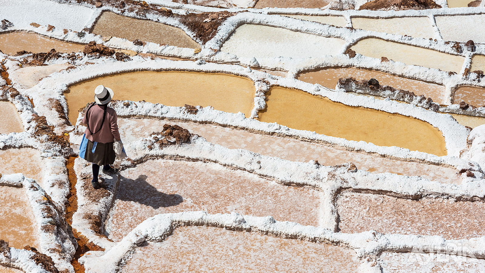 Traditionele zoutwinning in één van Peru’s meest fotogenieke landschappen